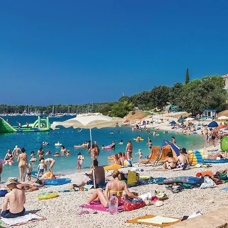 Lovely In With Wifi Apartman Pula