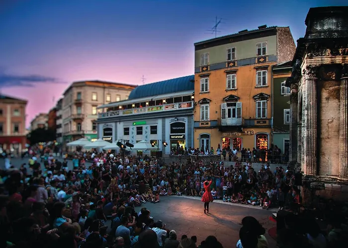 Daire Lovely In With Wifi Pula