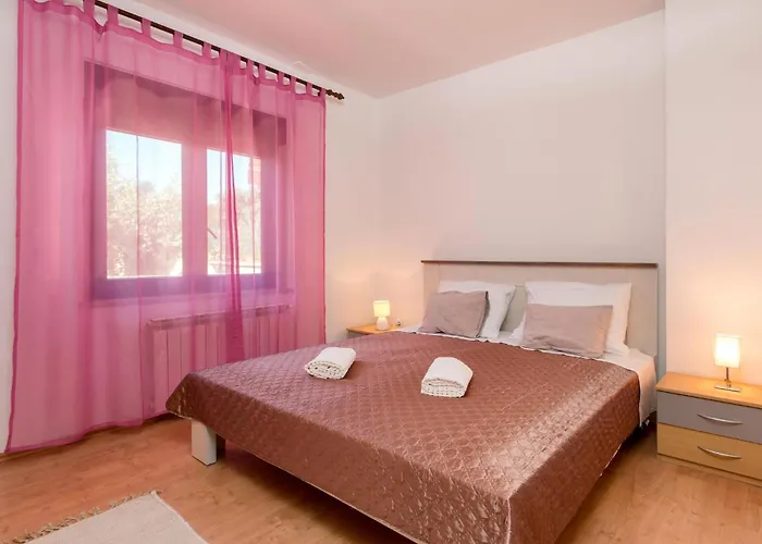 Lovely In With Wifi Daire *